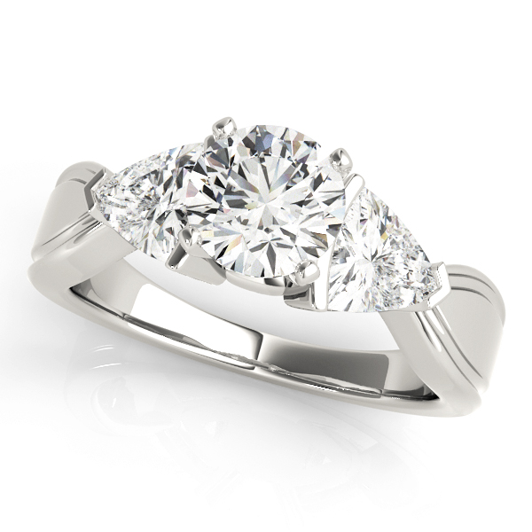 ENGAGEMENT RINGS 3 STONE TRILLION