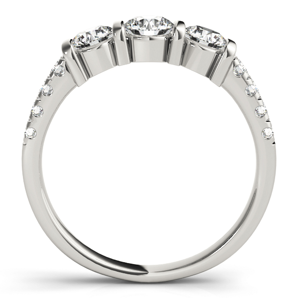 ENGAGEMENT RINGS 3 STONE ROUND
